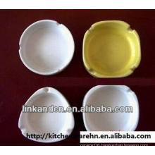 Haonai 2014 white round and triangular ceramic ashtray for sale